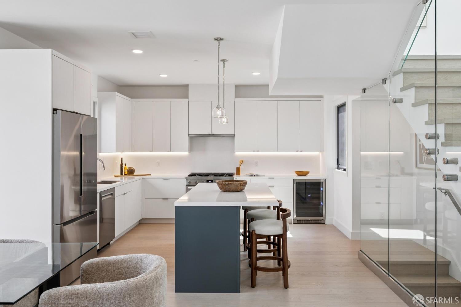 Photo #6: 426113949 Listing: Photo #6