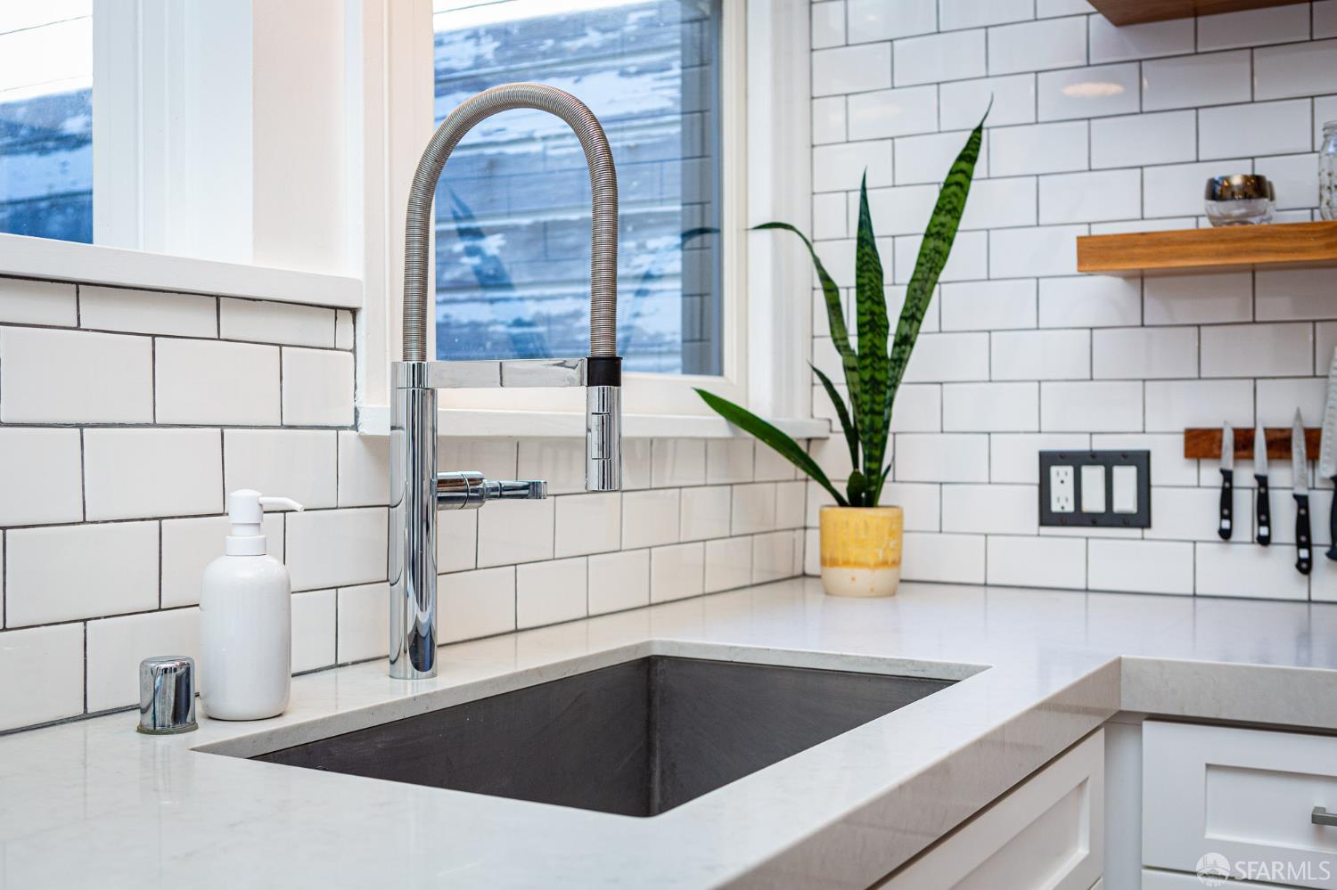 Photo #9: 426113788 Listing: Photo #9