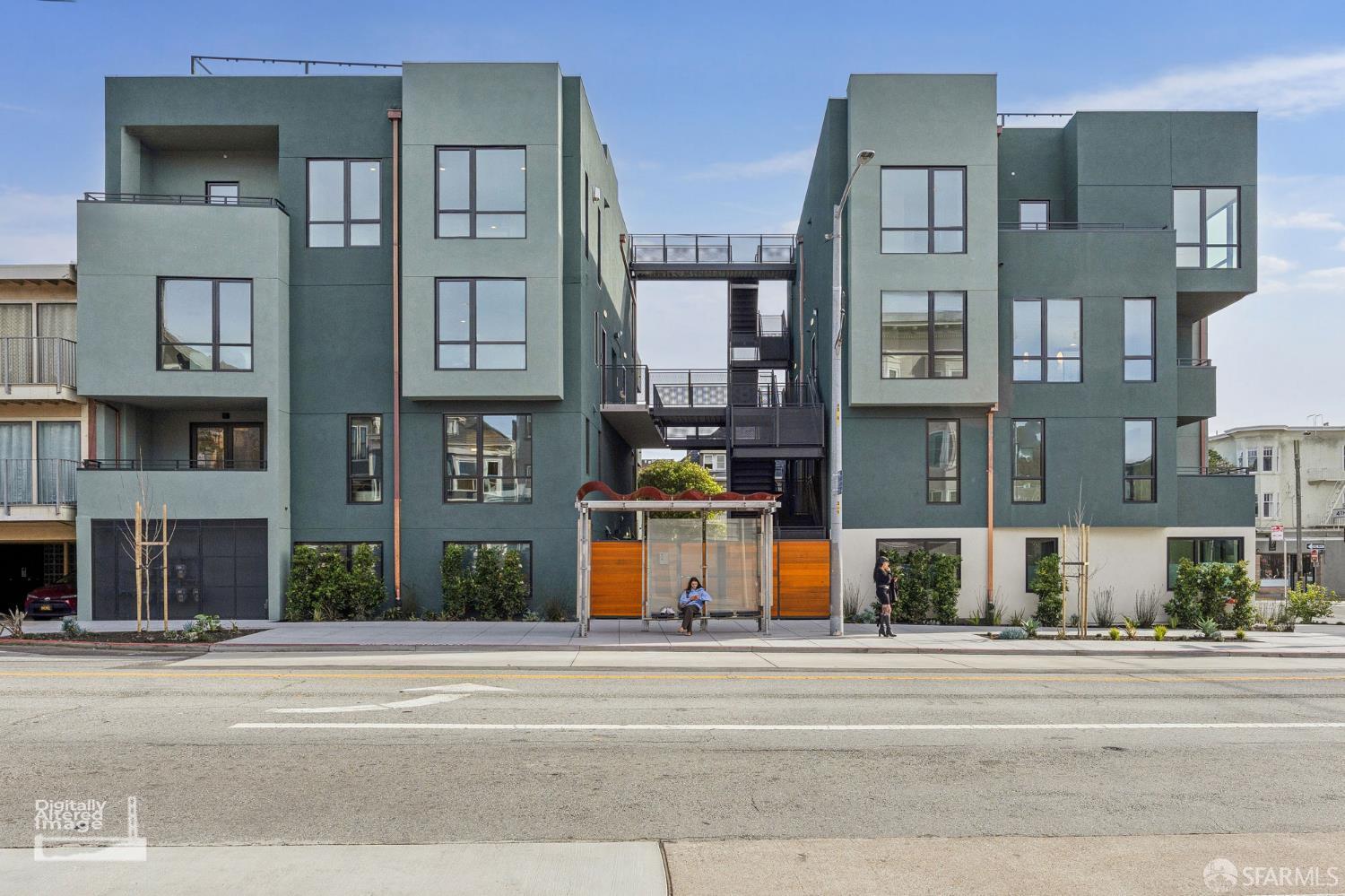 Photo #1: 426113753 Listing: Photo #1