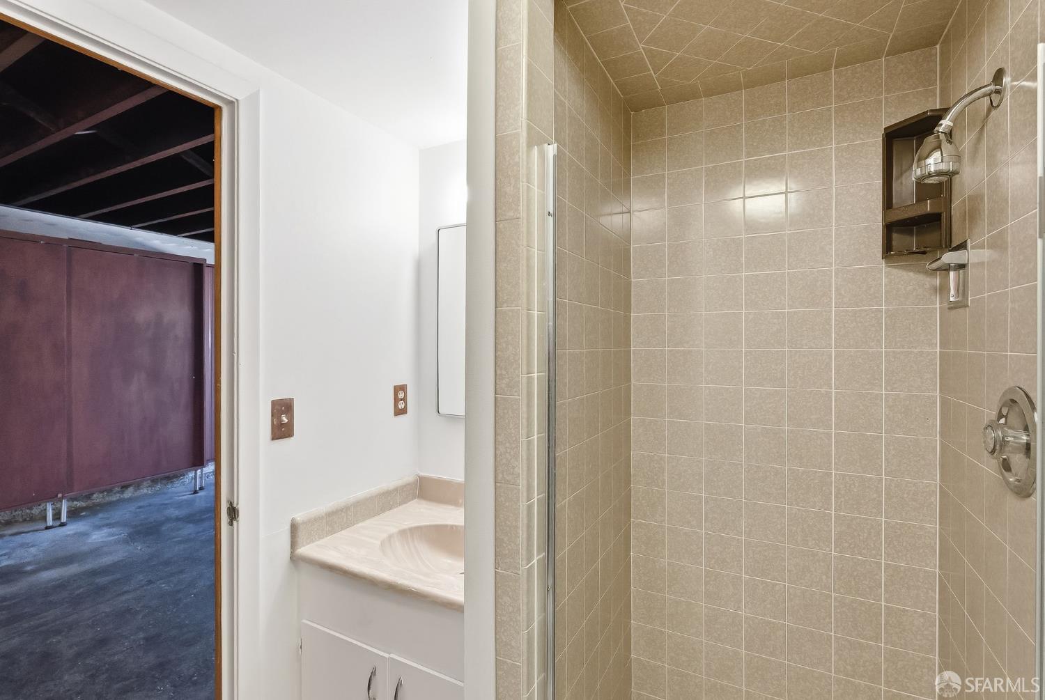 Detail Gallery Image 42 of 52 For 345 Felton St, San Francisco,  CA 94134 - 2 Beds | 1 Baths