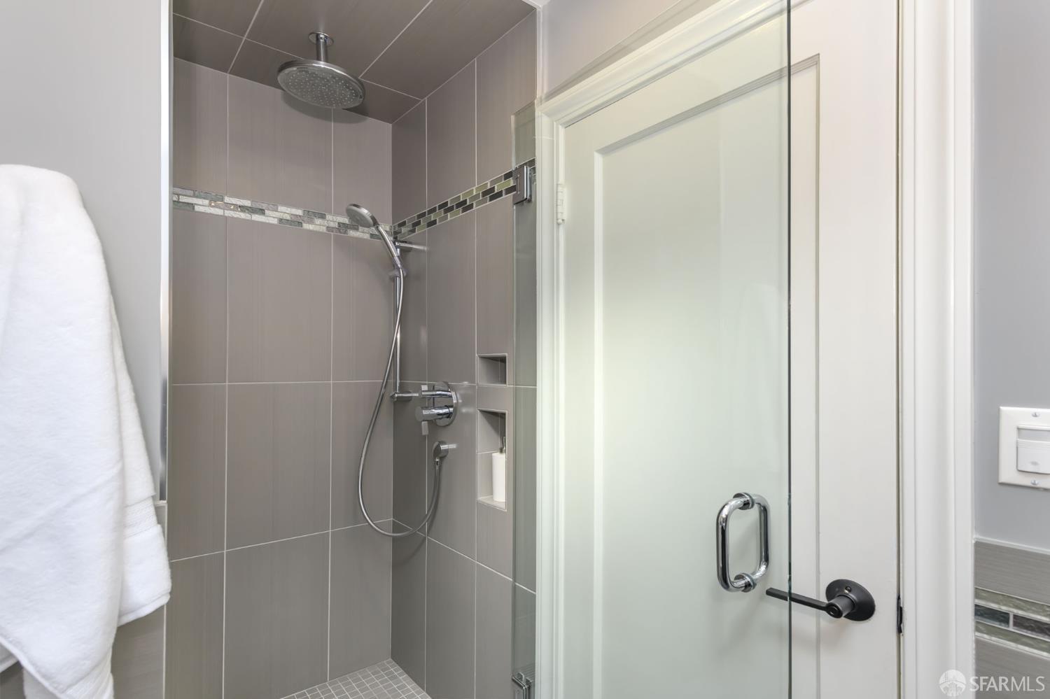 Detail Gallery Image 19 of 37 For 2231 29th Ave, San Francisco,  CA 94116 - 3 Beds | 1/1 Baths