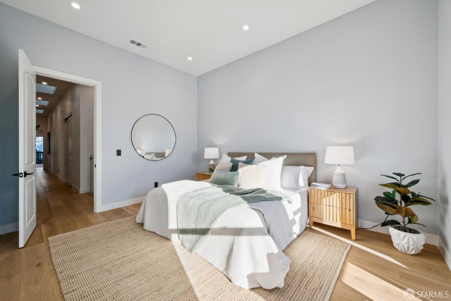 Detail Gallery Image 31 of 56 For 626 Shotwell St, San Francisco,  CA 94110 - – Beds | – Baths