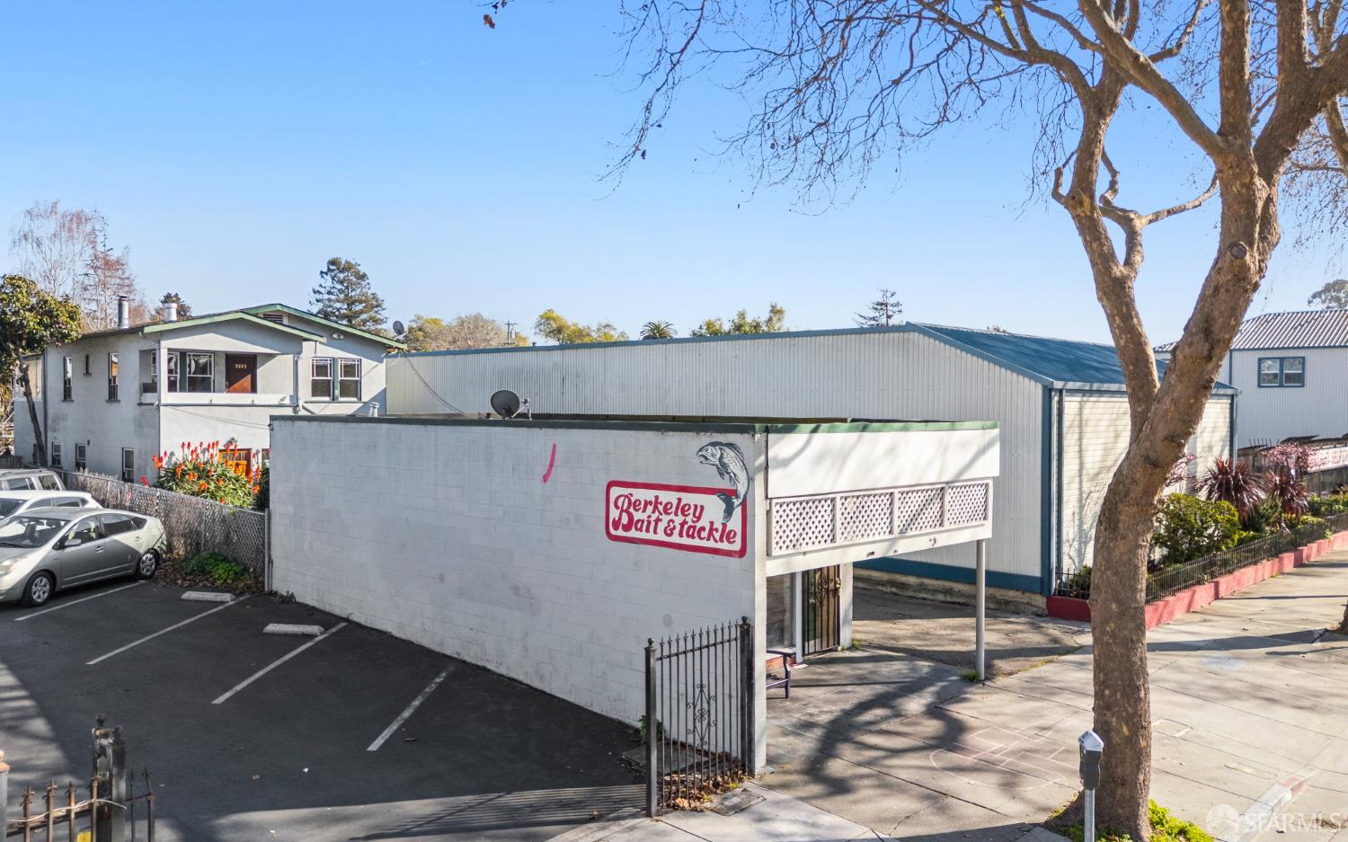 Detail Gallery Image 4 of 16 For 2221 San Pablo Ave, Berkeley,  CA 94702 - – Beds | – Baths