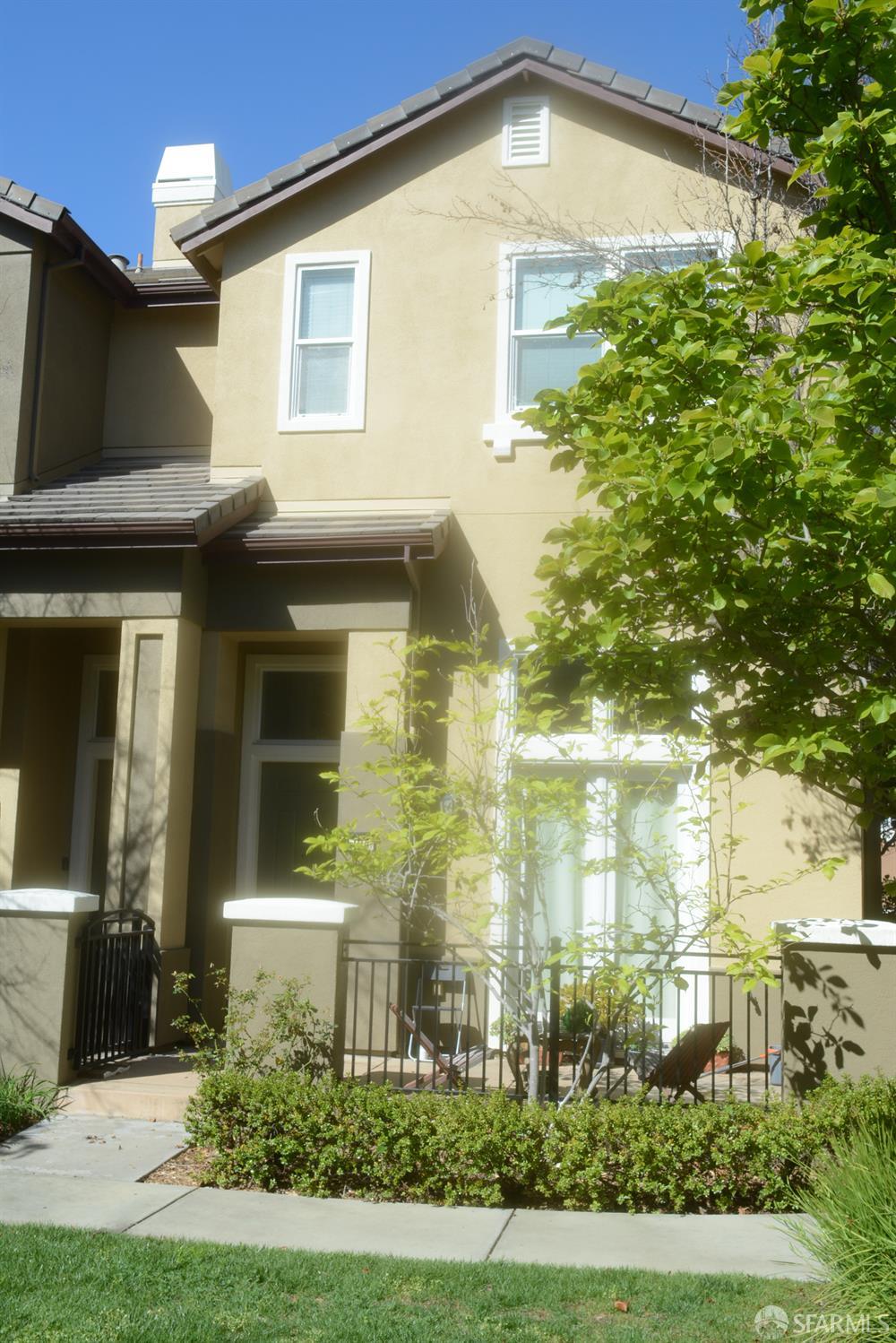 Detail Gallery Image 17 of 25 For 1194 Gliessen Ter, Sunnyvale,  CA 94089 - 2 Beds | 2/1 Baths