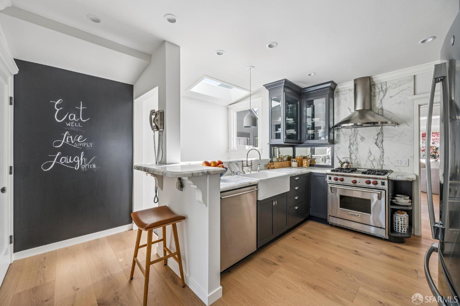 Detail Gallery Image 15 of 66 For 140 Quintara St, San Francisco,  CA 94116 - 3 Beds | 3 Baths