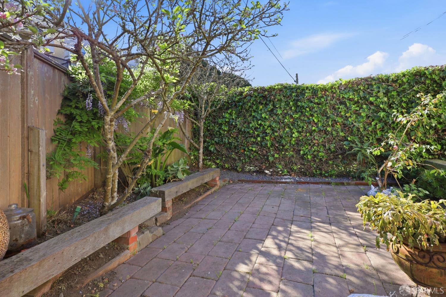 Detail Gallery Image 37 of 45 For 2050 16th Ave, San Francisco,  CA 94116 - 5 Beds | 3/1 Baths