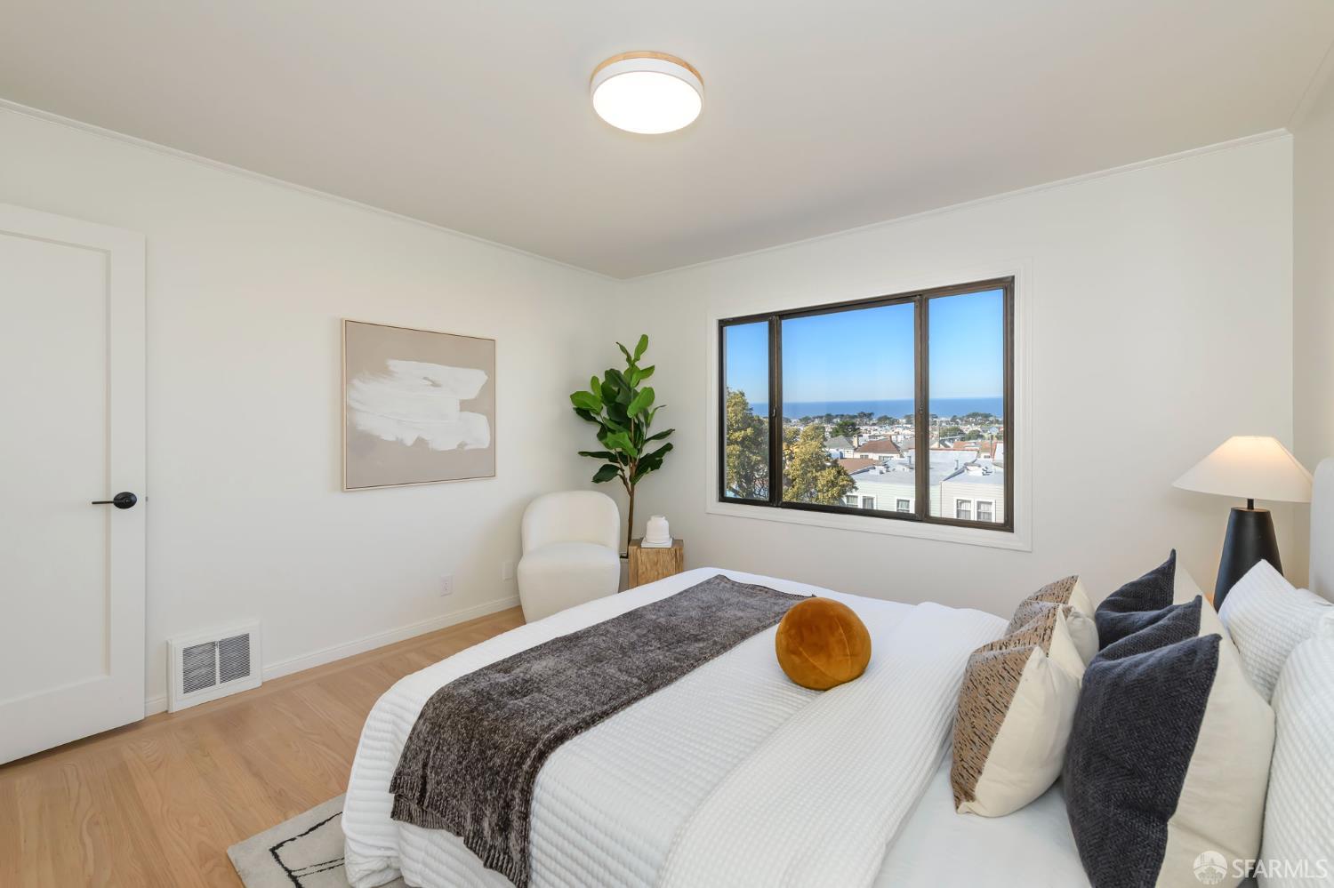 Detail Gallery Image 23 of 37 For 2231 29th Ave, San Francisco,  CA 94116 - 3 Beds | 1/1 Baths