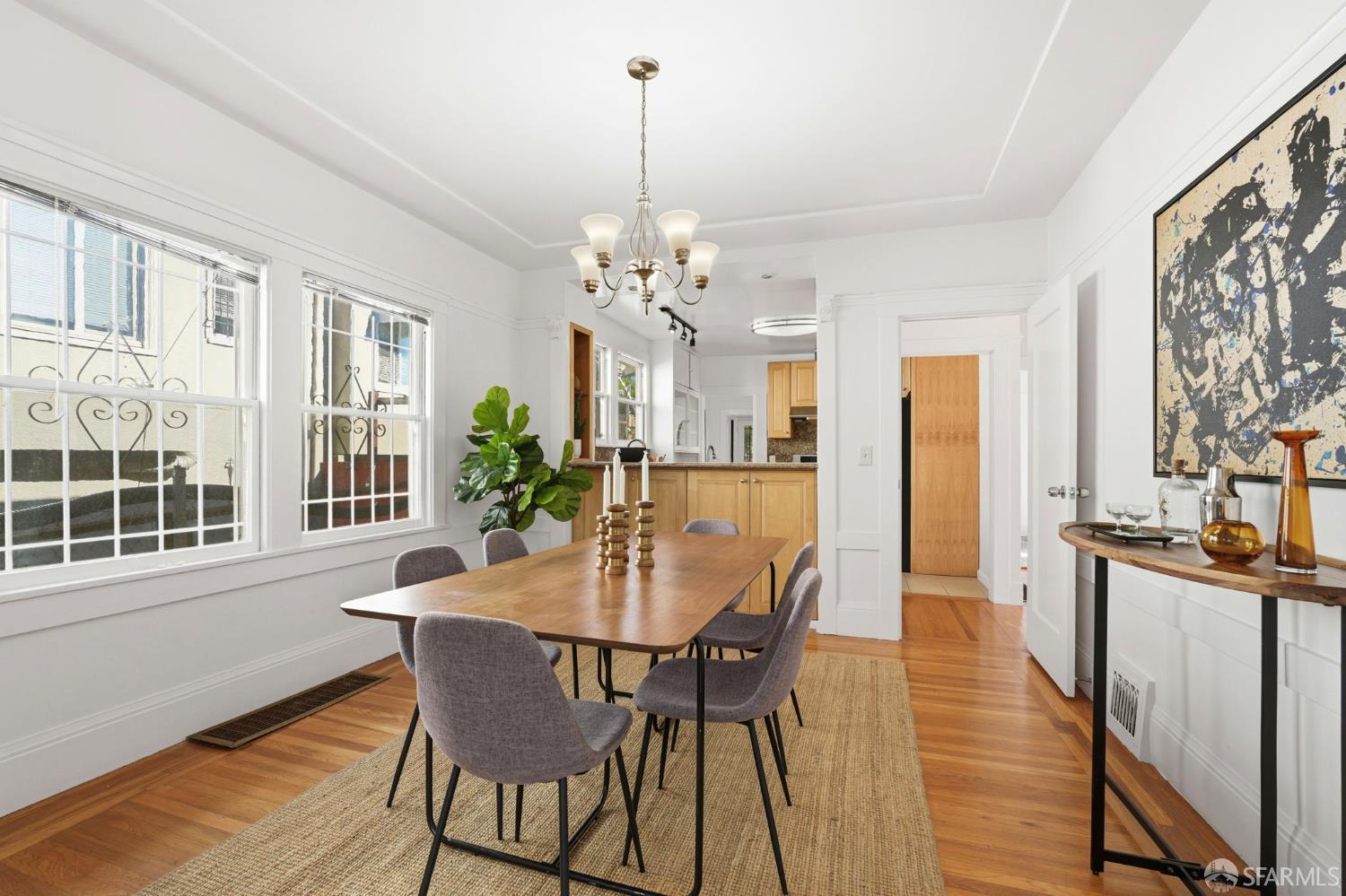 Detail Gallery Image 10 of 40 For 726 E 23rd St, Oakland,  CA 94606 - 3 Beds | 2/1 Baths