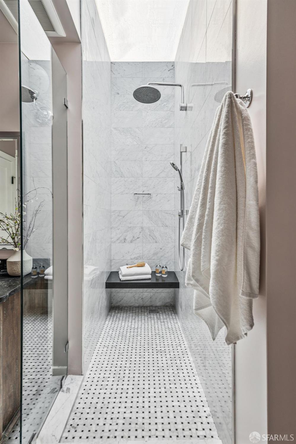 Detail Gallery Image 33 of 66 For 140 Quintara St, San Francisco,  CA 94116 - 3 Beds | 3 Baths