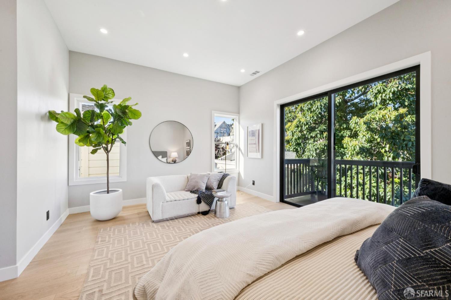 Detail Gallery Image 22 of 58 For 626 Shotwell St, San Francisco,  CA 94110 - 6 Beds | 6 Baths