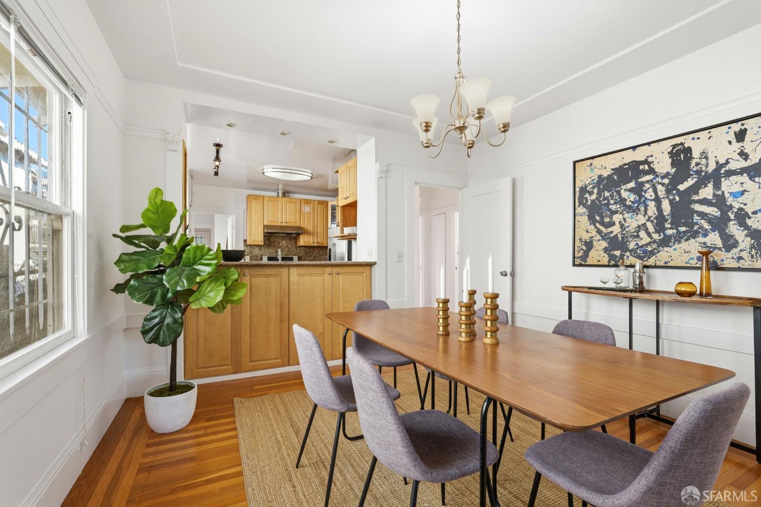 Detail Gallery Image 8 of 40 For 726 E 23rd St, Oakland,  CA 94606 - 3 Beds | 2/1 Baths