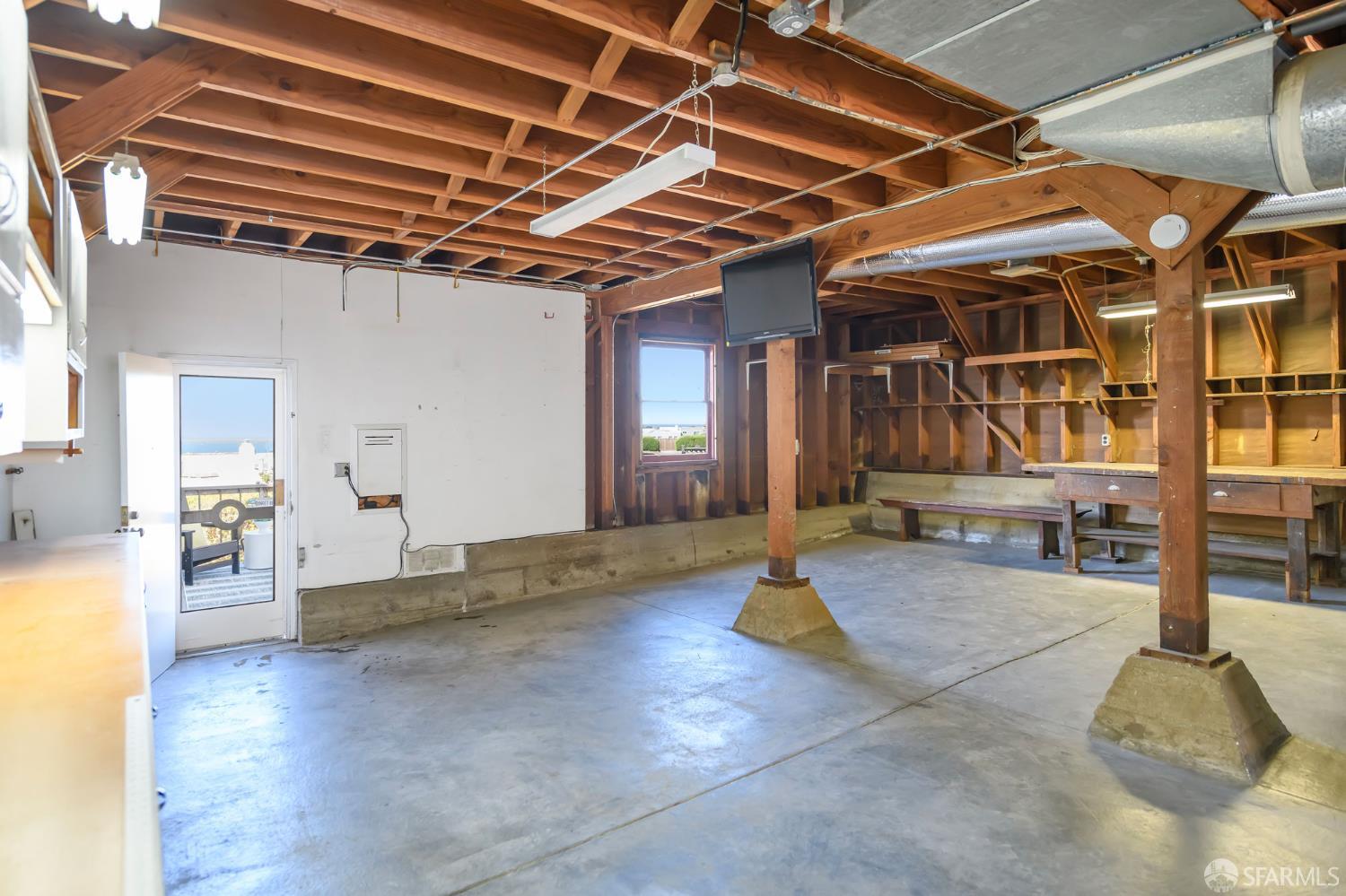 Detail Gallery Image 26 of 37 For 2231 29th Ave, San Francisco,  CA 94116 - 3 Beds | 1/1 Baths