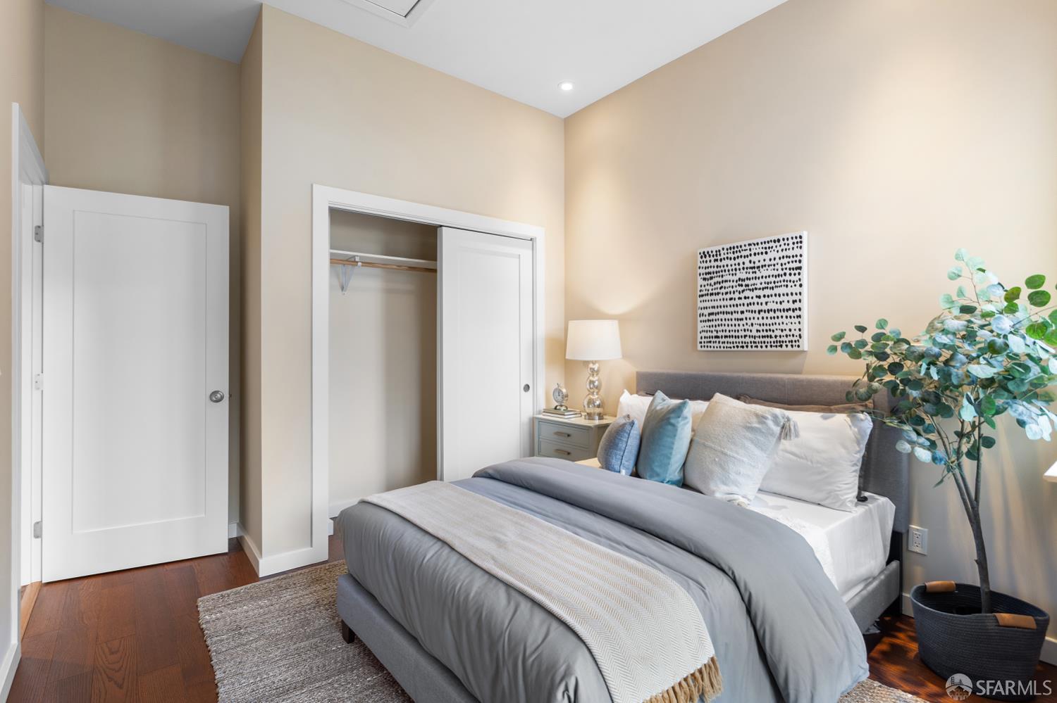 Detail Gallery Image 18 of 60 For 1414 12th St, Oakland,  CA 94607 - 5 Beds | 3 Baths