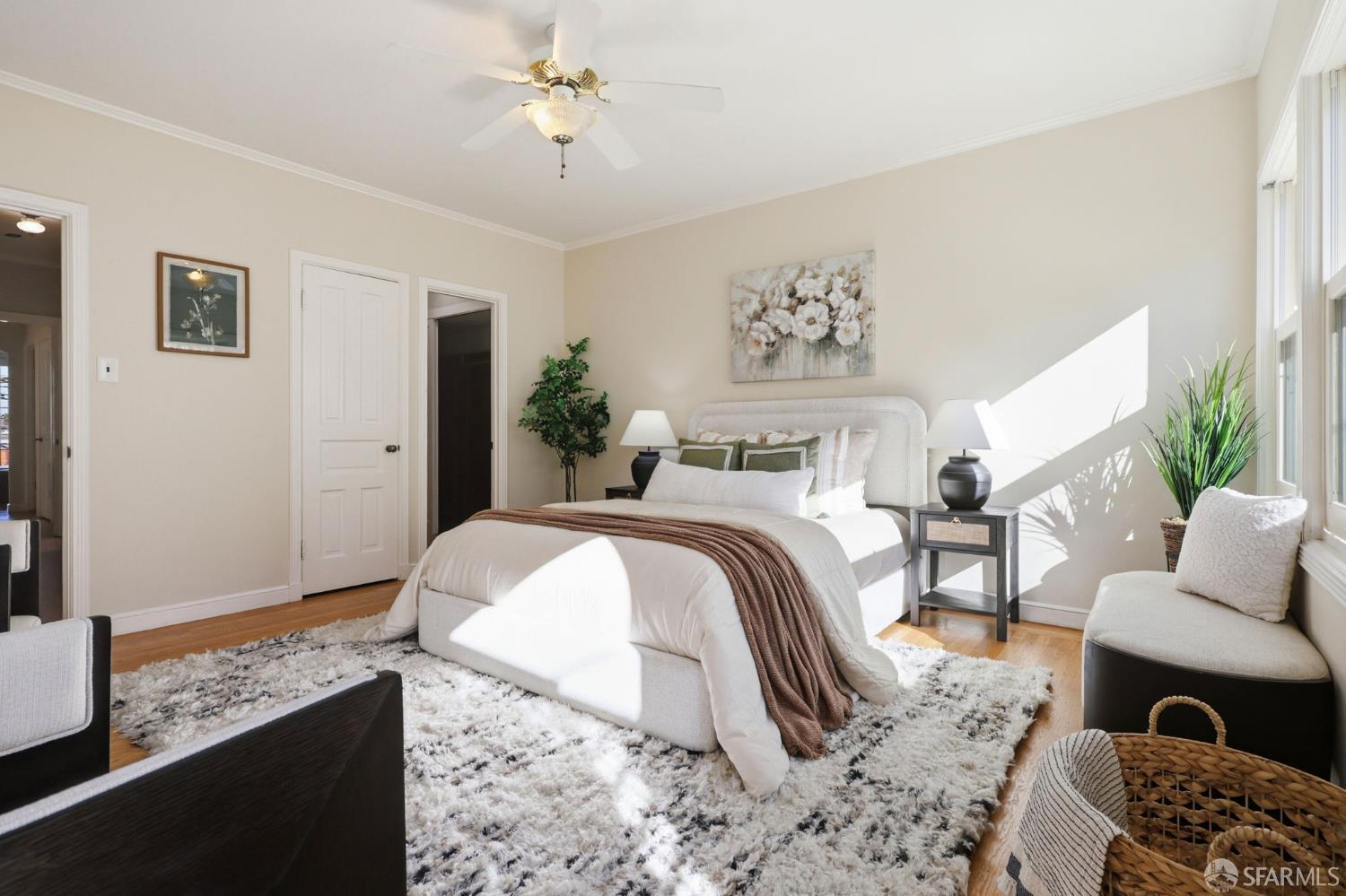 Detail Gallery Image 10 of 45 For 2050 16th Ave, San Francisco,  CA 94116 - 5 Beds | 3/1 Baths