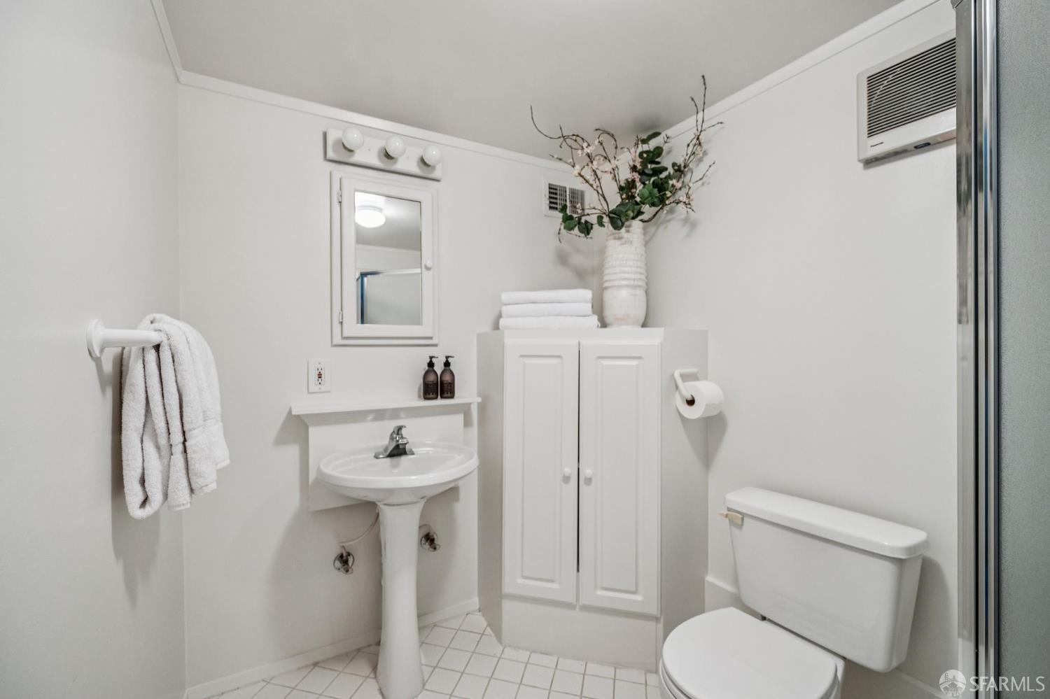 Detail Gallery Image 50 of 66 For 140 Quintara St, San Francisco,  CA 94116 - 3 Beds | 3 Baths