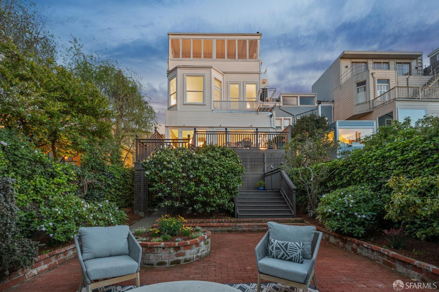 Detail Gallery Image 59 of 71 For 2466 Union St, San Francisco,  CA 94123 - 6 Beds | 4/1 Baths