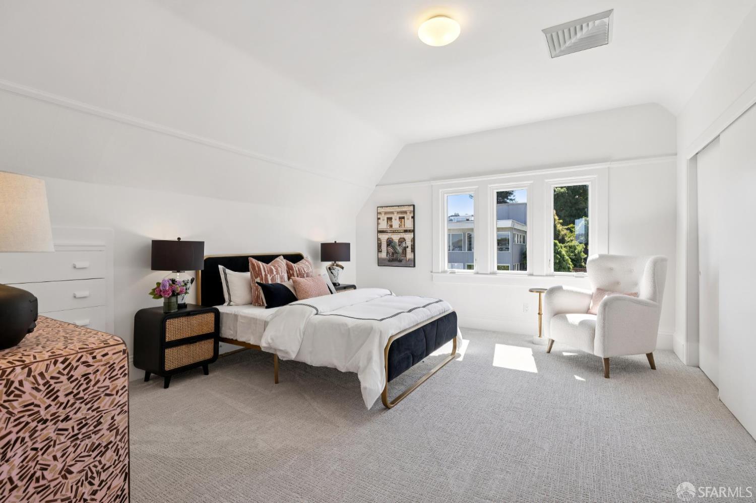 Detail Gallery Image 54 of 71 For 2466 Union St, San Francisco,  CA 94123 - 6 Beds | 4/1 Baths