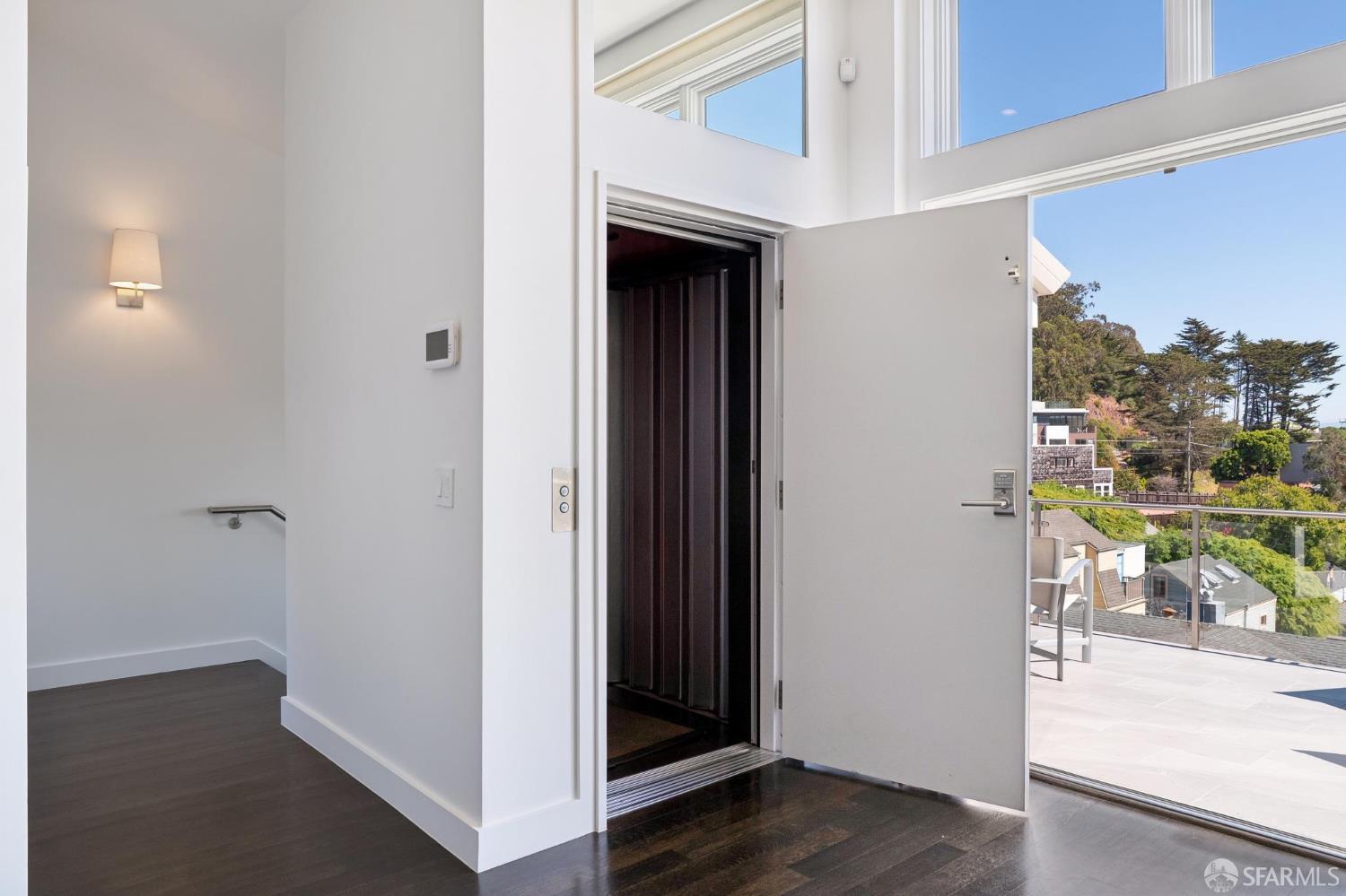 Detail Gallery Image 40 of 47 For 42 Ord St, San Francisco,  CA 94114 - 3 Beds | 3/1 Baths