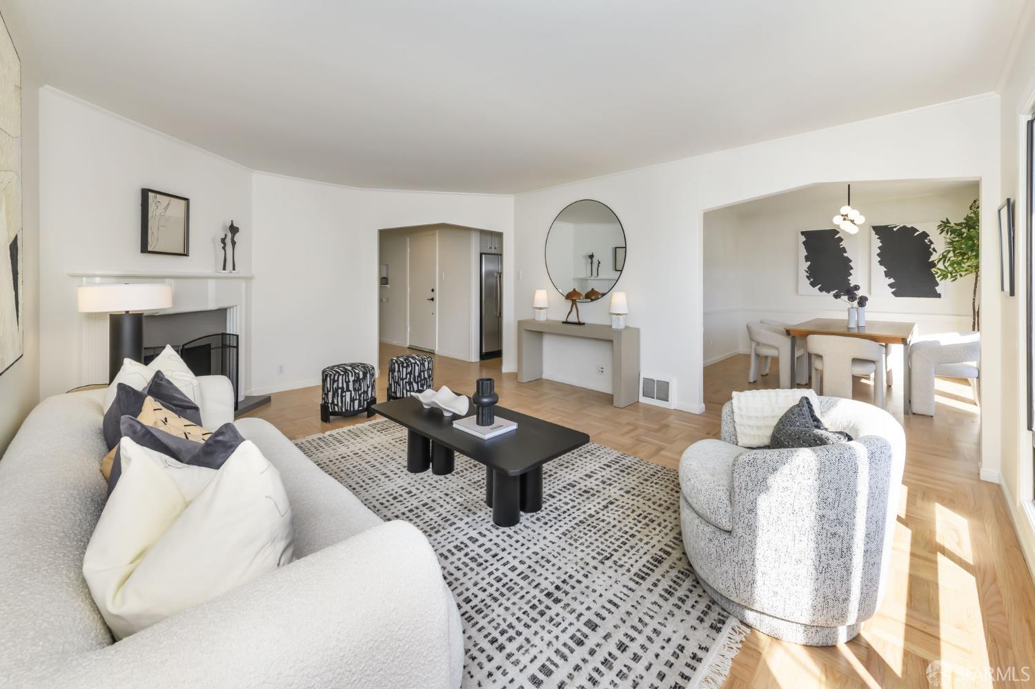 Detail Gallery Image 6 of 37 For 2231 29th Ave, San Francisco,  CA 94116 - 3 Beds | 1/1 Baths