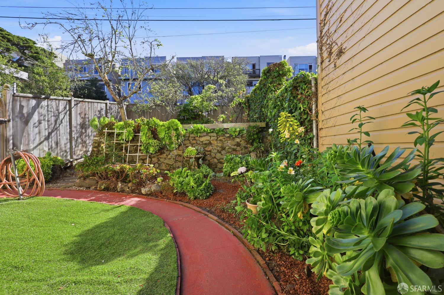 Detail Gallery Image 36 of 45 For 2050 16th Ave, San Francisco,  CA 94116 - 5 Beds | 3/1 Baths