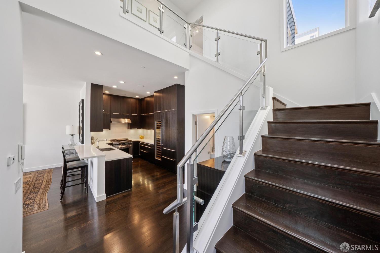 Detail Gallery Image 13 of 47 For 42 Ord St, San Francisco,  CA 94114 - 3 Beds | 3/1 Baths