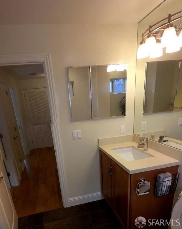 Detail Gallery Image 8 of 13 For 21 South Claremont St, San Mateo,  CA 94401 - 2 Beds | 1/1 Baths