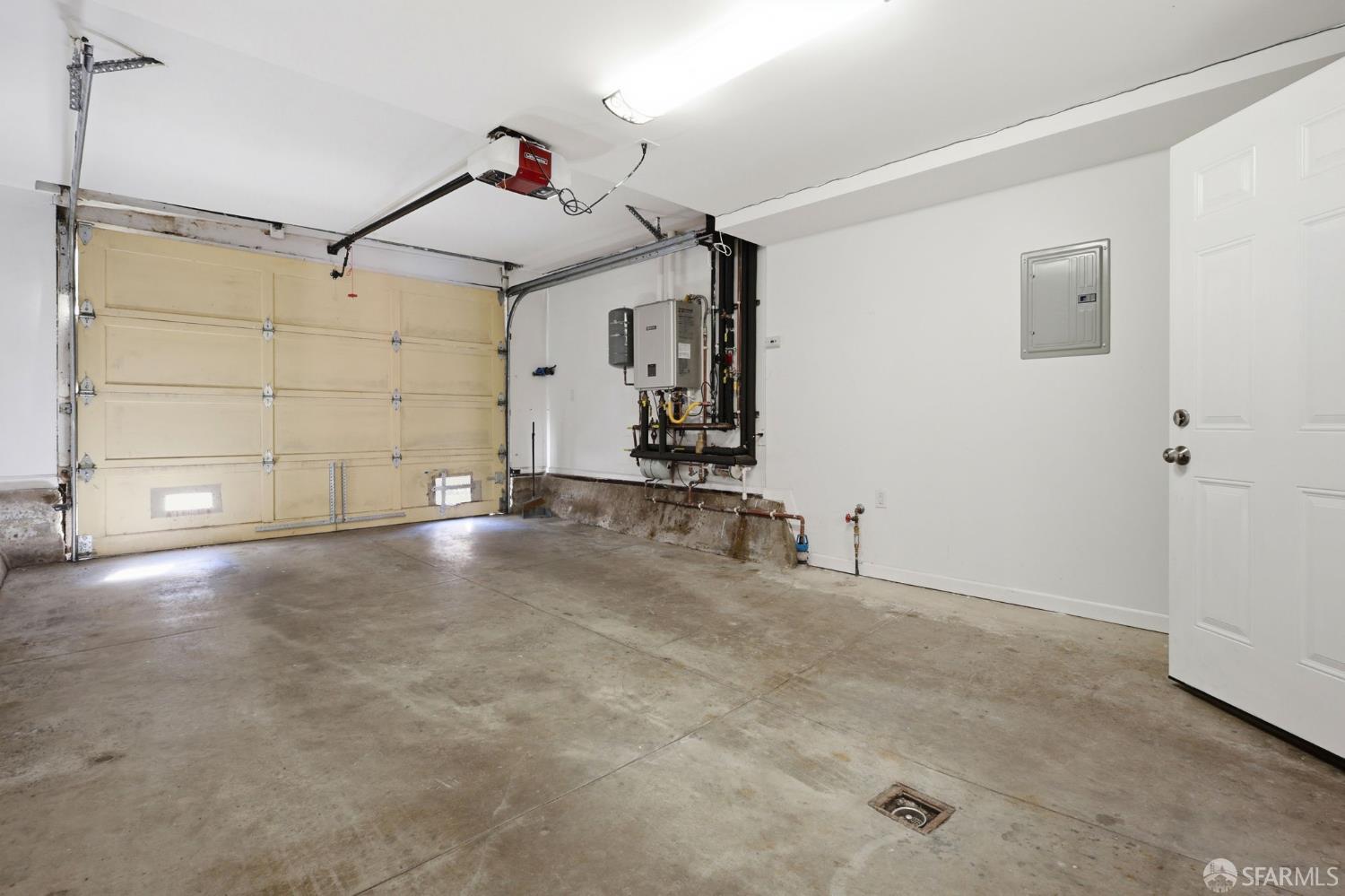 Detail Gallery Image 34 of 45 For 2050 16th Ave, San Francisco,  CA 94116 - 5 Beds | 3/1 Baths