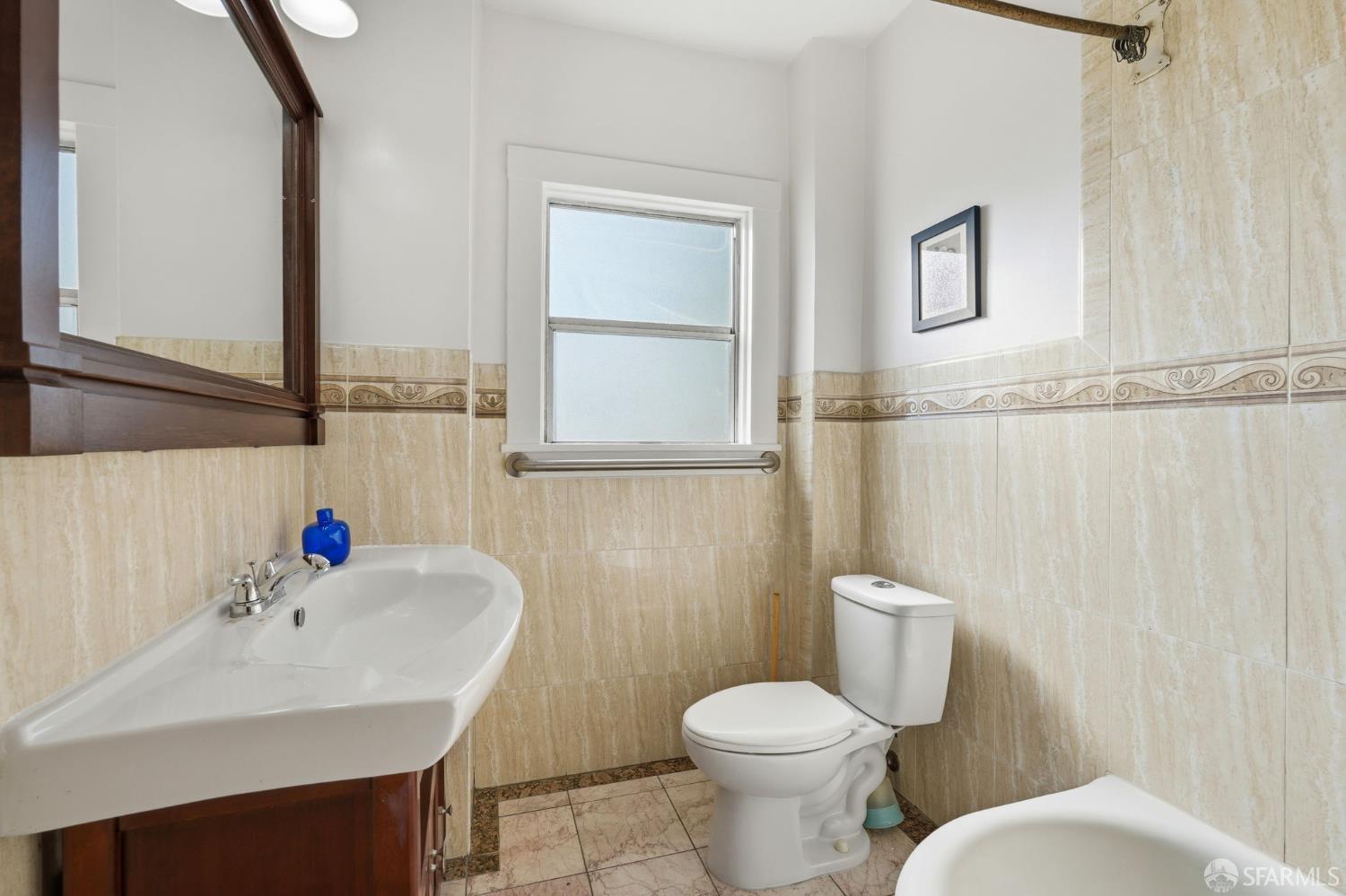 Detail Gallery Image 23 of 40 For 726 E 23rd St, Oakland,  CA 94606 - 3 Beds | 2/1 Baths