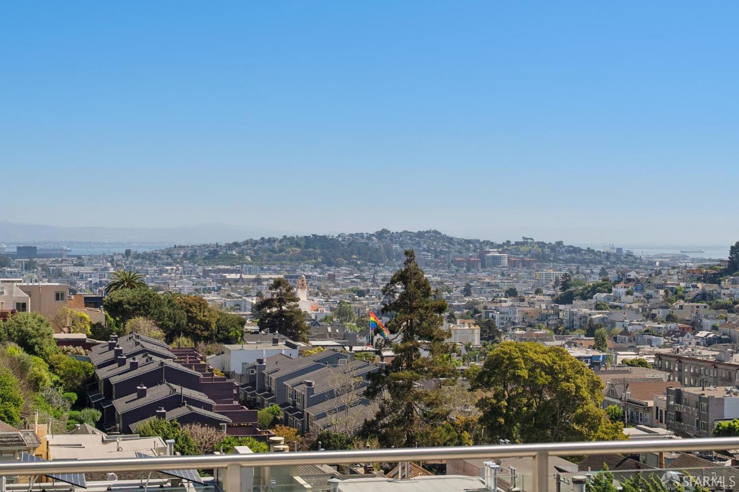 Detail Gallery Image 4 of 47 For 42 Ord St, San Francisco,  CA 94114 - 3 Beds | 3/1 Baths