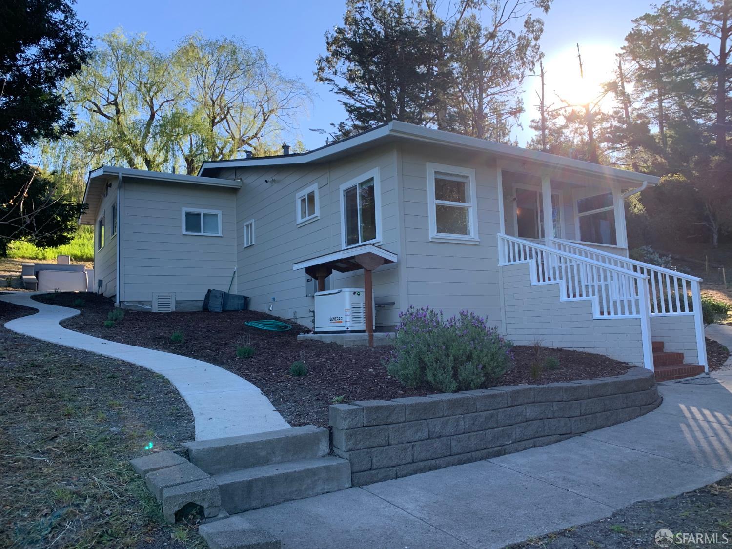 Detail Gallery Image 3 of 22 For 11 Recreation Dr, La Honda,  CA 94020 - 3 Beds | 1/1 Baths