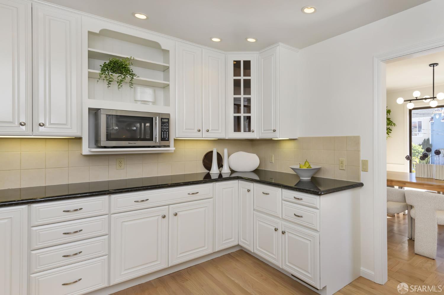 Detail Gallery Image 15 of 37 For 2231 29th Ave, San Francisco,  CA 94116 - 3 Beds | 1/1 Baths