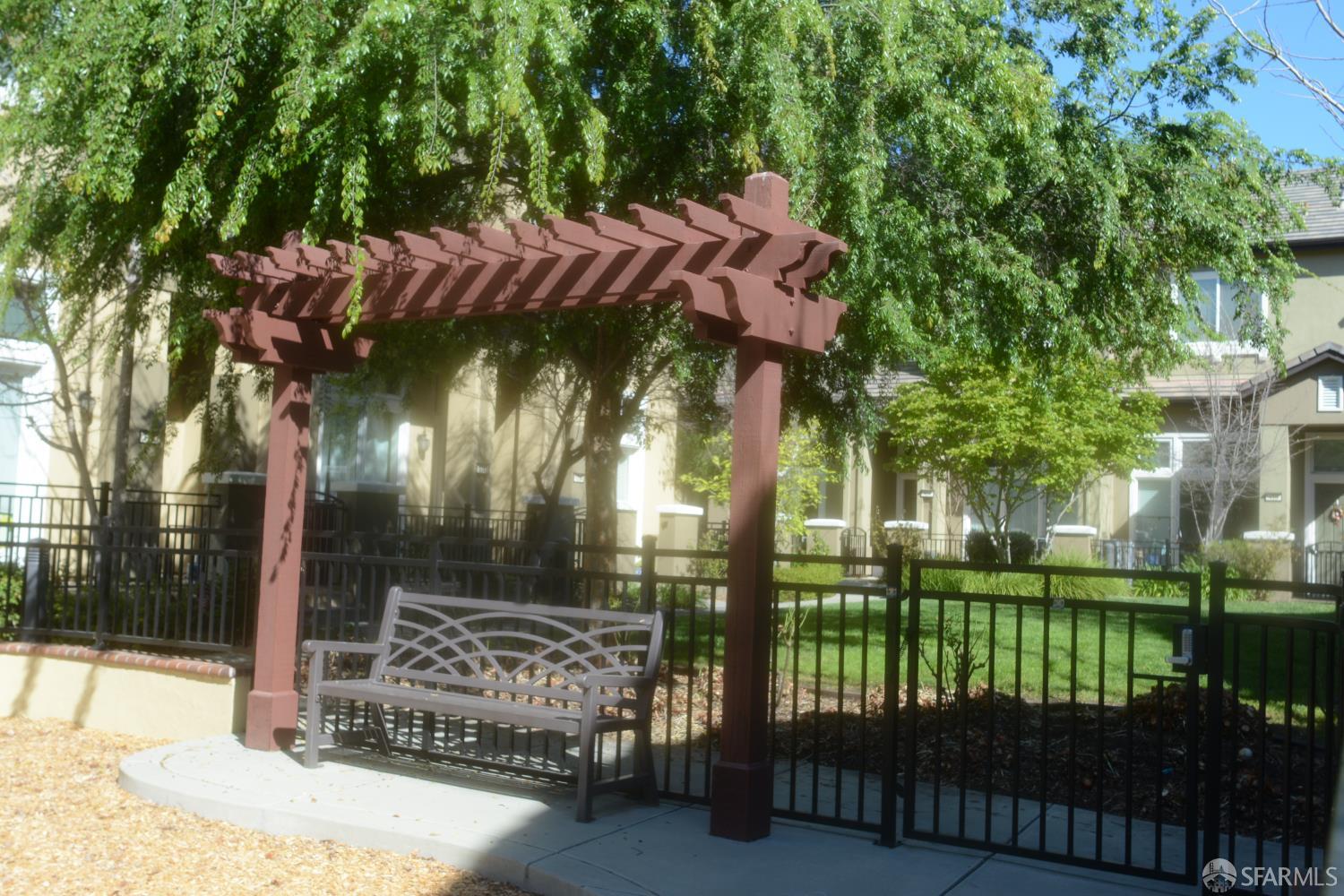 Detail Gallery Image 21 of 25 For 1194 Gliessen Ter, Sunnyvale,  CA 94089 - 2 Beds | 2/1 Baths