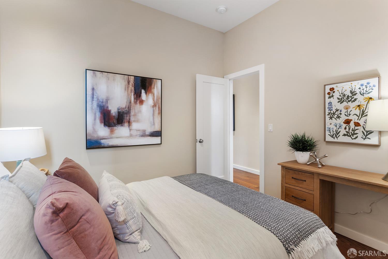 Detail Gallery Image 15 of 60 For 1414 12th St, Oakland,  CA 94607 - 5 Beds | 3 Baths