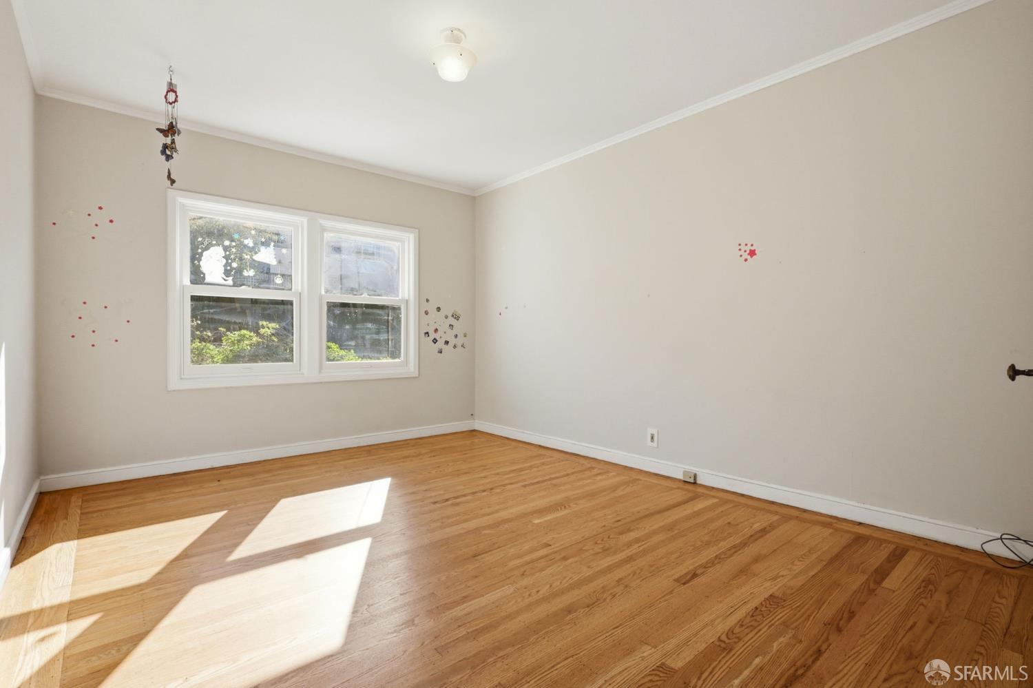 Detail Gallery Image 28 of 45 For 2050 16th Ave, San Francisco,  CA 94116 - 5 Beds | 3/1 Baths