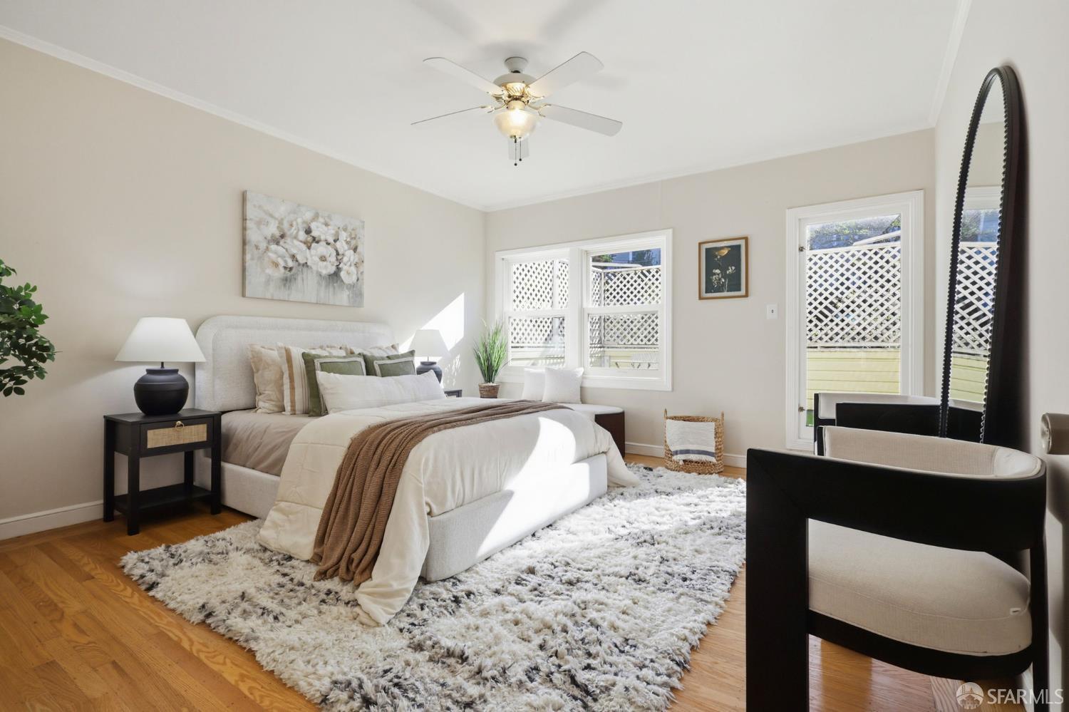 Detail Gallery Image 11 of 45 For 2050 16th Ave, San Francisco,  CA 94116 - 5 Beds | 3/1 Baths