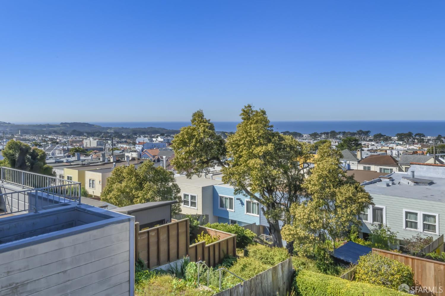 Detail Gallery Image 2 of 37 For 2231 29th Ave, San Francisco,  CA 94116 - 3 Beds | 1/1 Baths