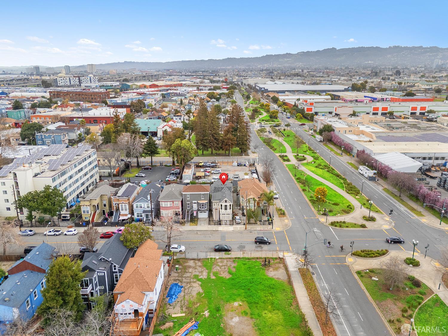 Detail Gallery Image 56 of 60 For 1414 12th St, Oakland,  CA 94607 - 5 Beds | 3 Baths