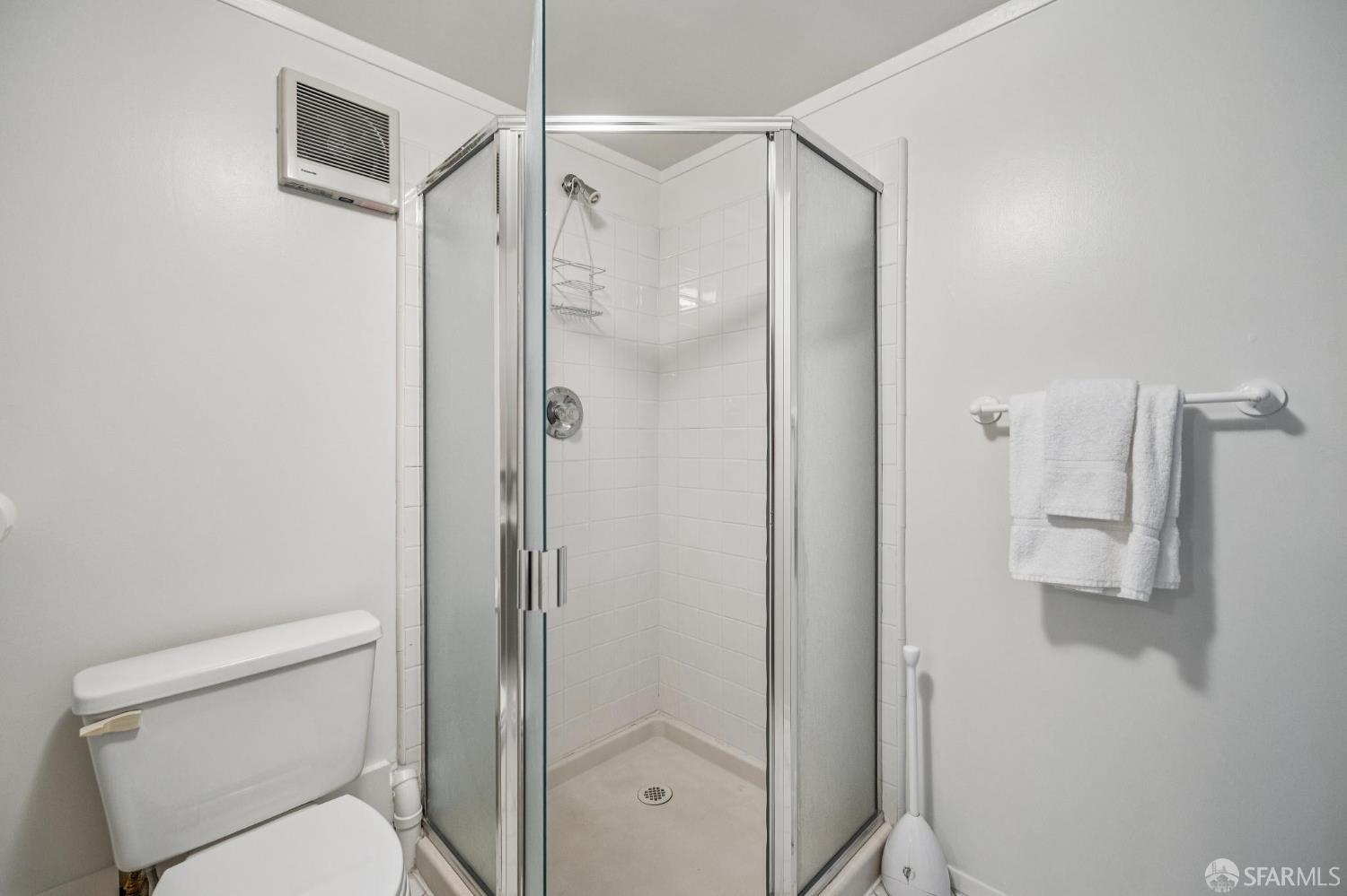 Detail Gallery Image 51 of 66 For 140 Quintara St, San Francisco,  CA 94116 - 3 Beds | 3 Baths