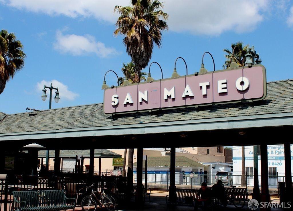 Detail Gallery Image 3 of 13 For 21 South Claremont St, San Mateo,  CA 94401 - 2 Beds | 1/1 Baths