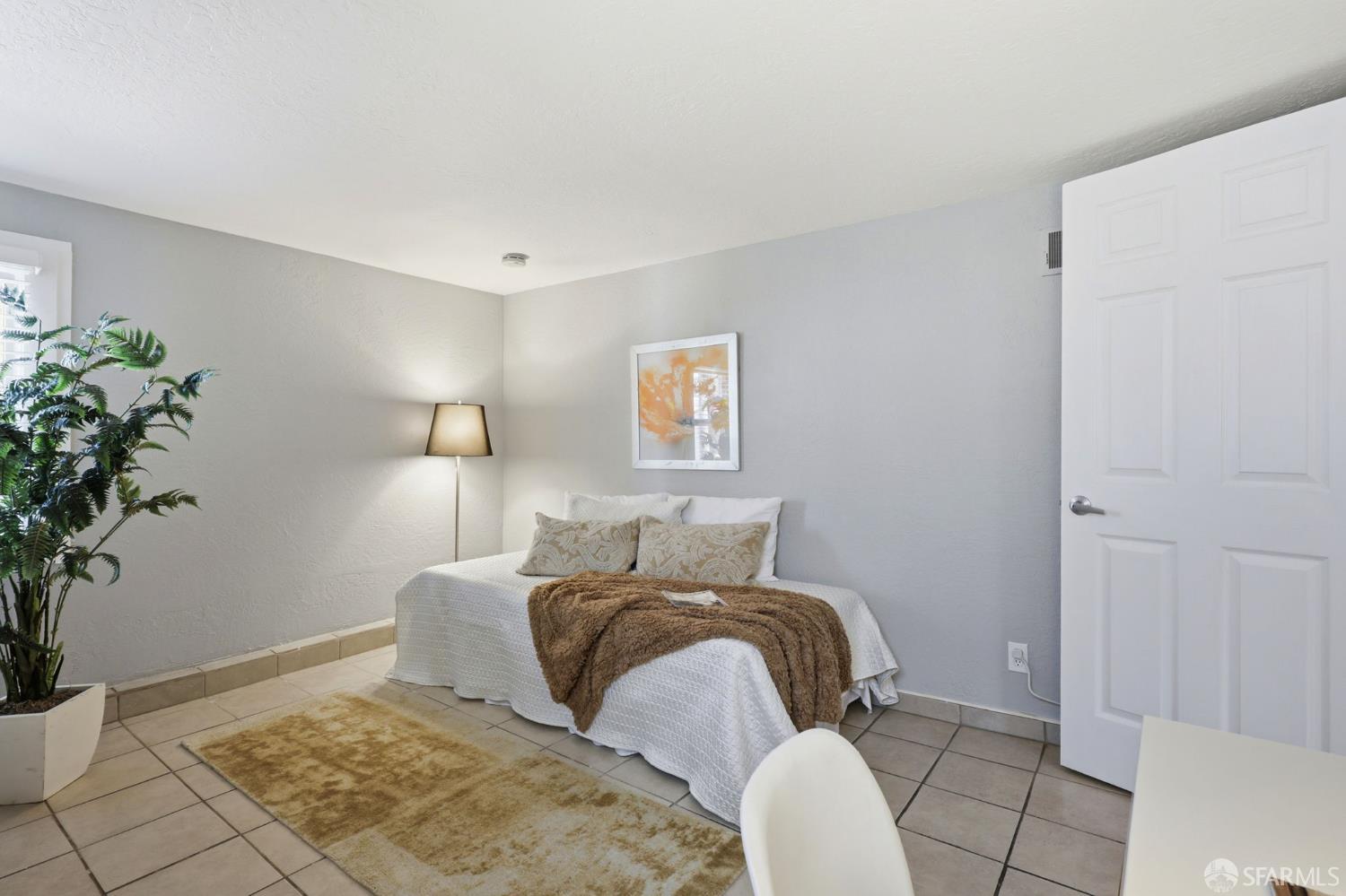 Detail Gallery Image 21 of 53 For 699 London St, San Francisco,  CA 94112 - 2 Beds | 2 Baths