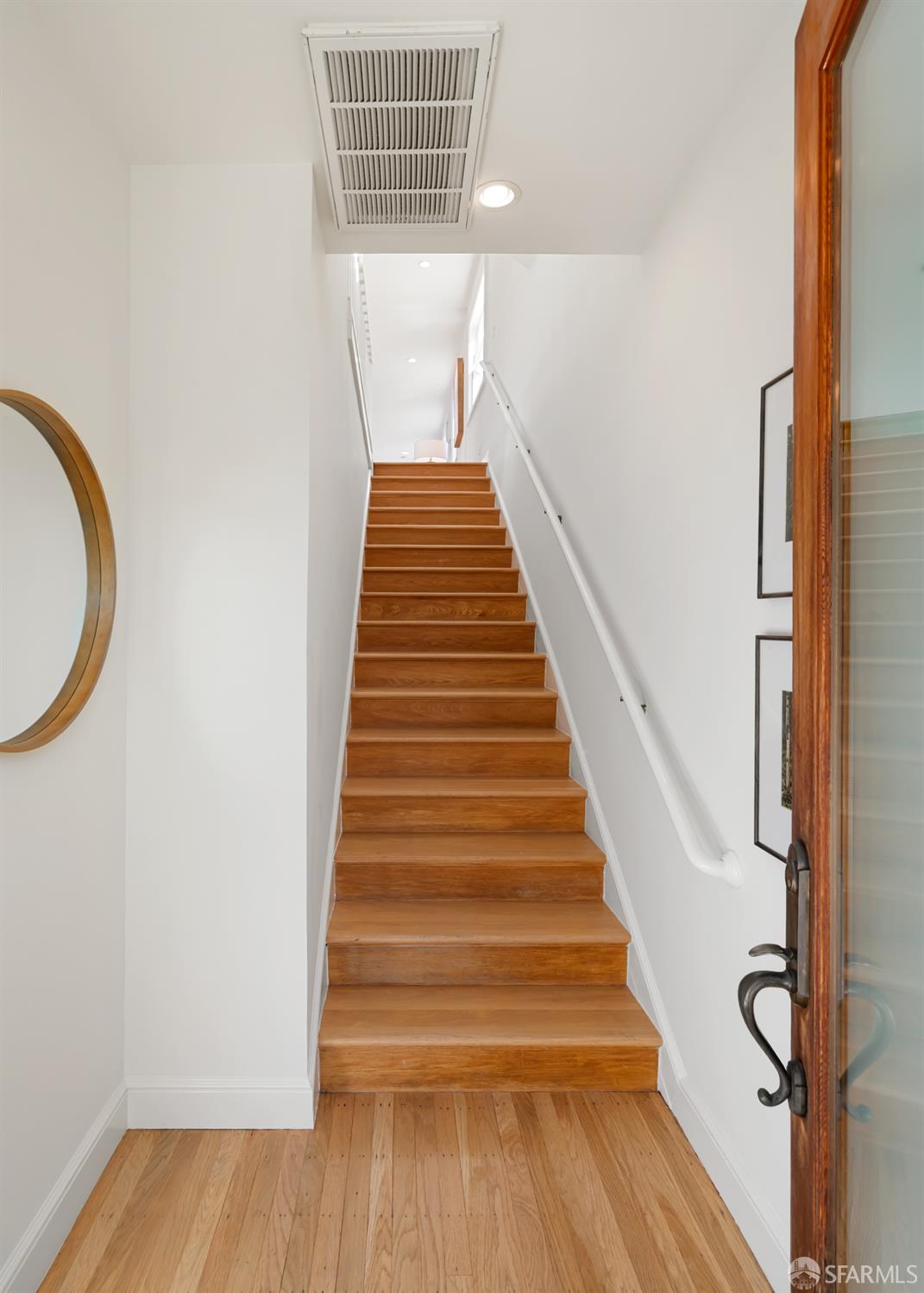 Photo #5: 426108191 Listing: Photo #5