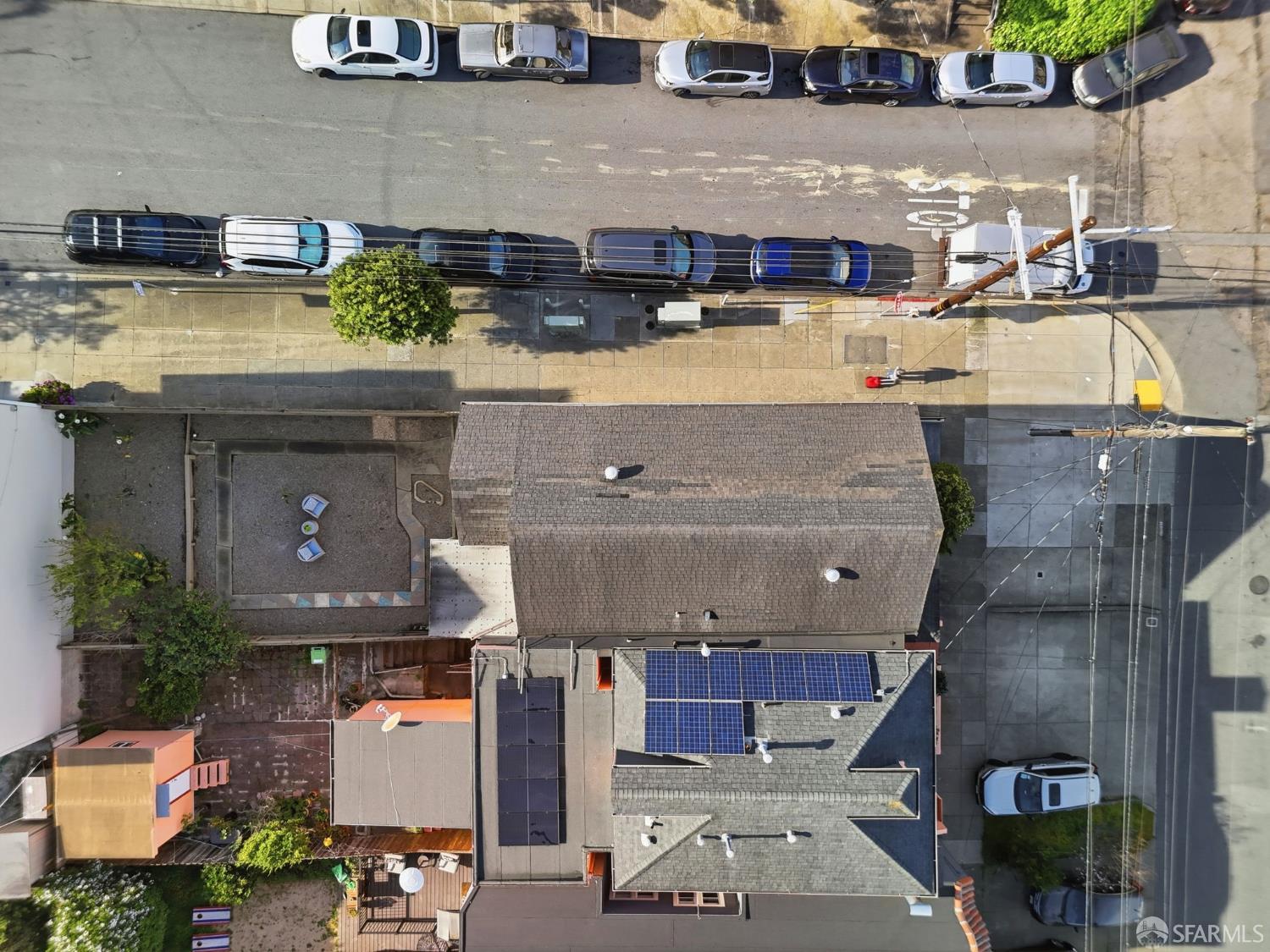 Detail Gallery Image 45 of 53 For 699 London St, San Francisco,  CA 94112 - 2 Beds | 2 Baths