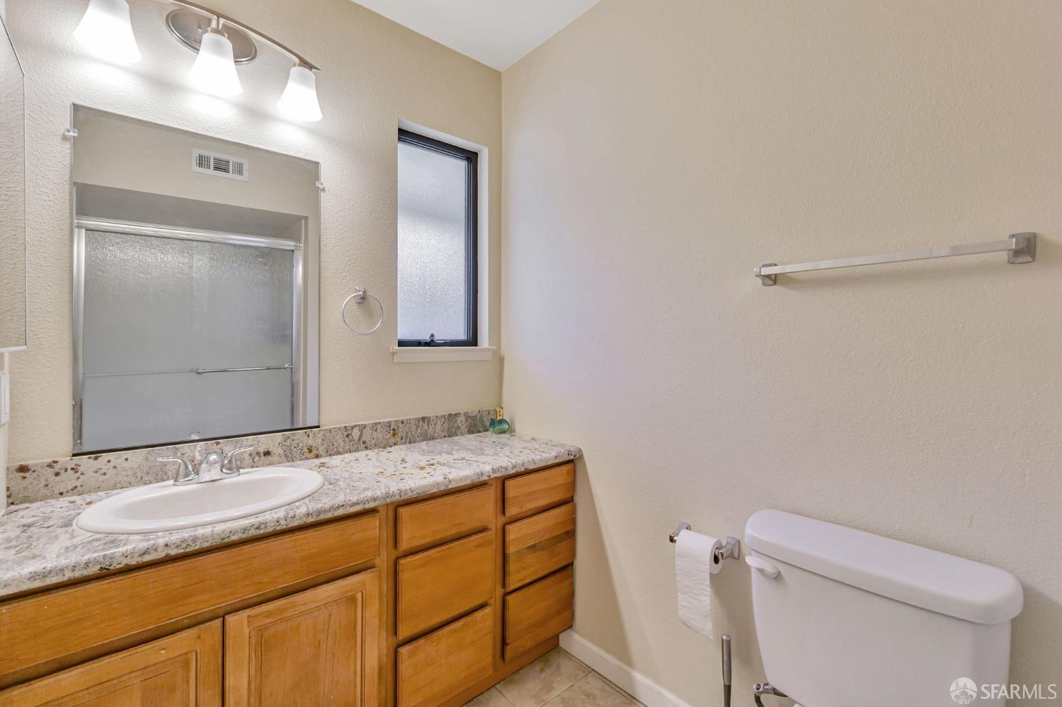 Detail Gallery Image 19 of 32 For 2415 Starlight Ln #155,  Antioch,  CA 94509 - 2 Beds | 2 Baths