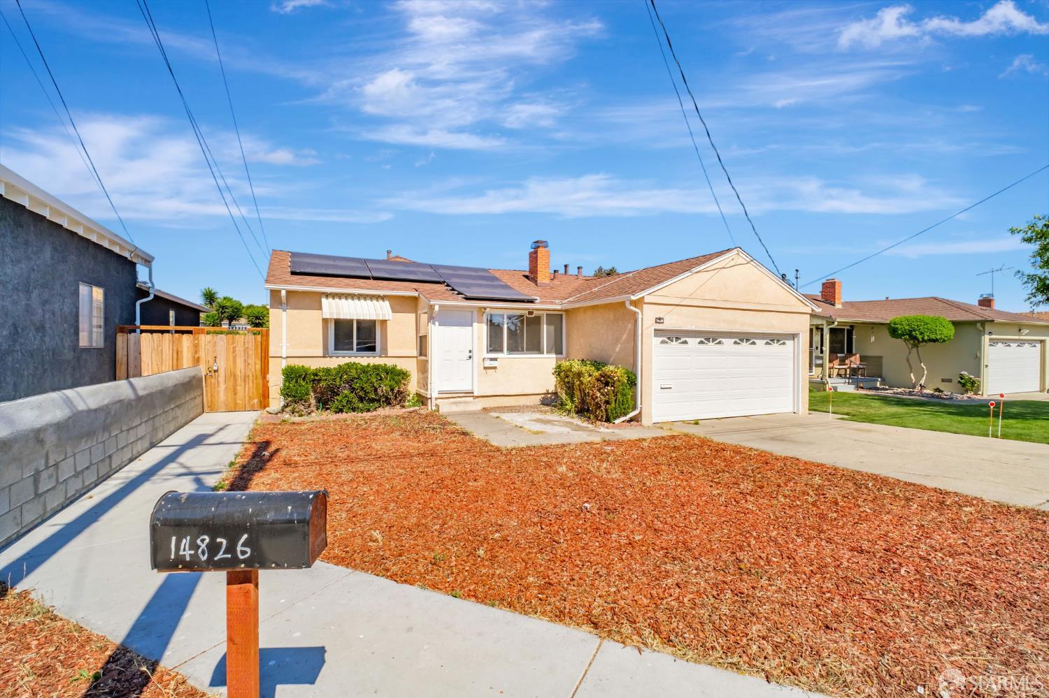 Detail Gallery Image 2 of 43 For 14828 Martell Ave, San Leandro,  CA 94578 - 5 Beds | 2 Baths