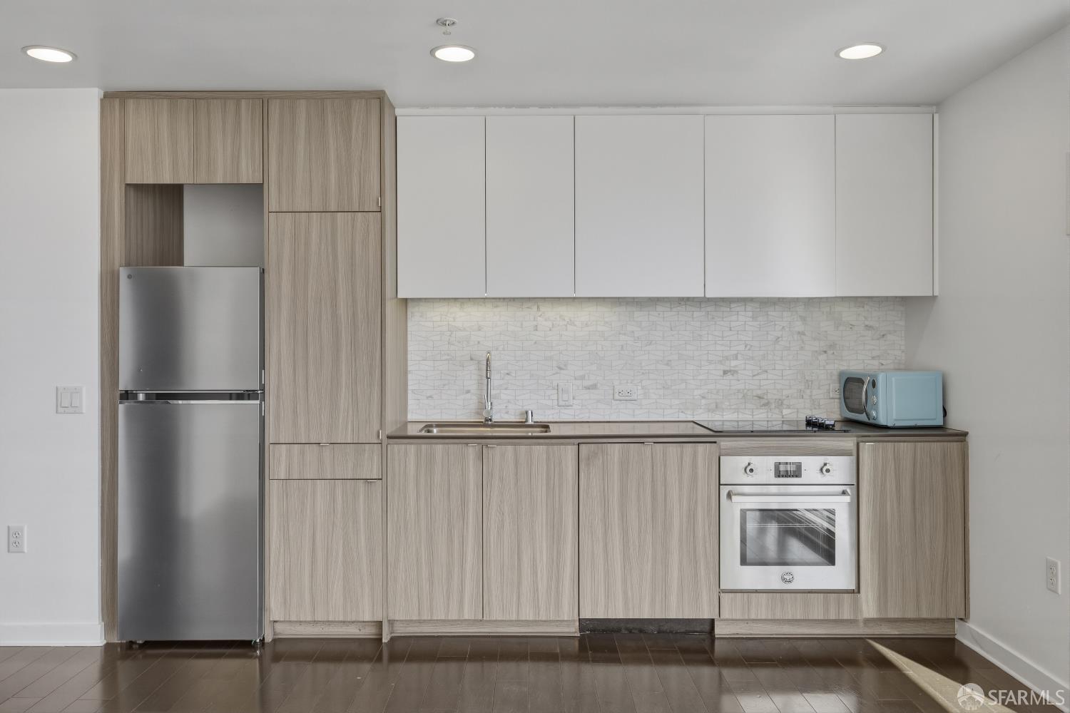 Detail Gallery Image 5 of 15 For 45 Bartlett St #516,  San Francisco,  CA 94110 - 1 Beds | 1 Baths