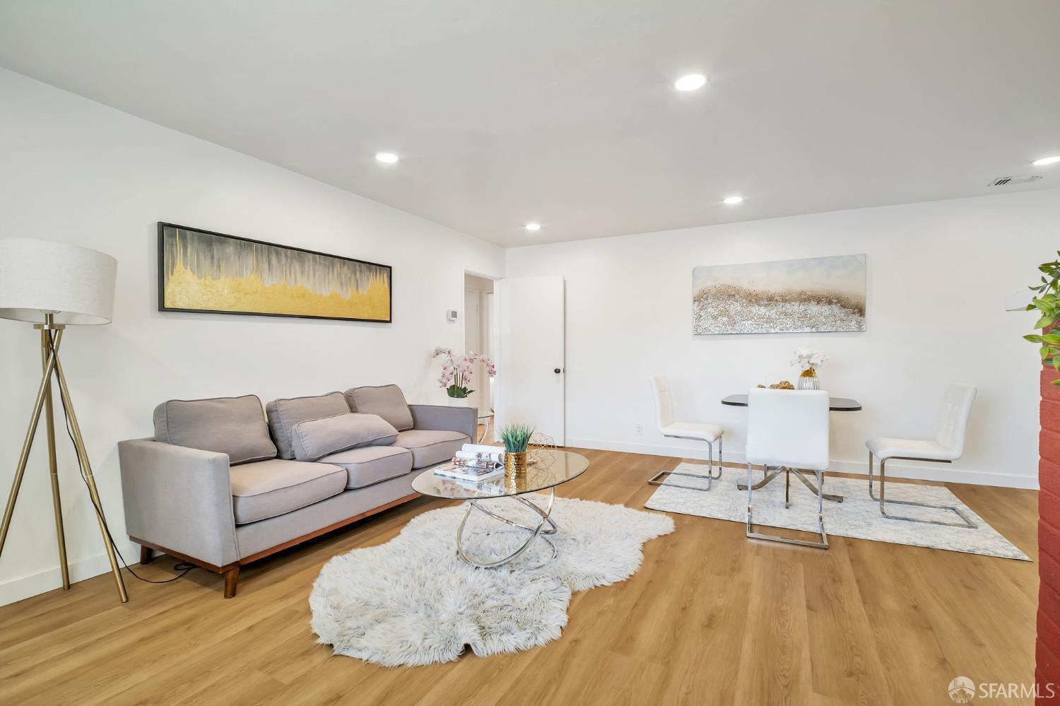 Detail Gallery Image 8 of 43 For 14828 Martell Ave, San Leandro,  CA 94578 - 5 Beds | 2 Baths