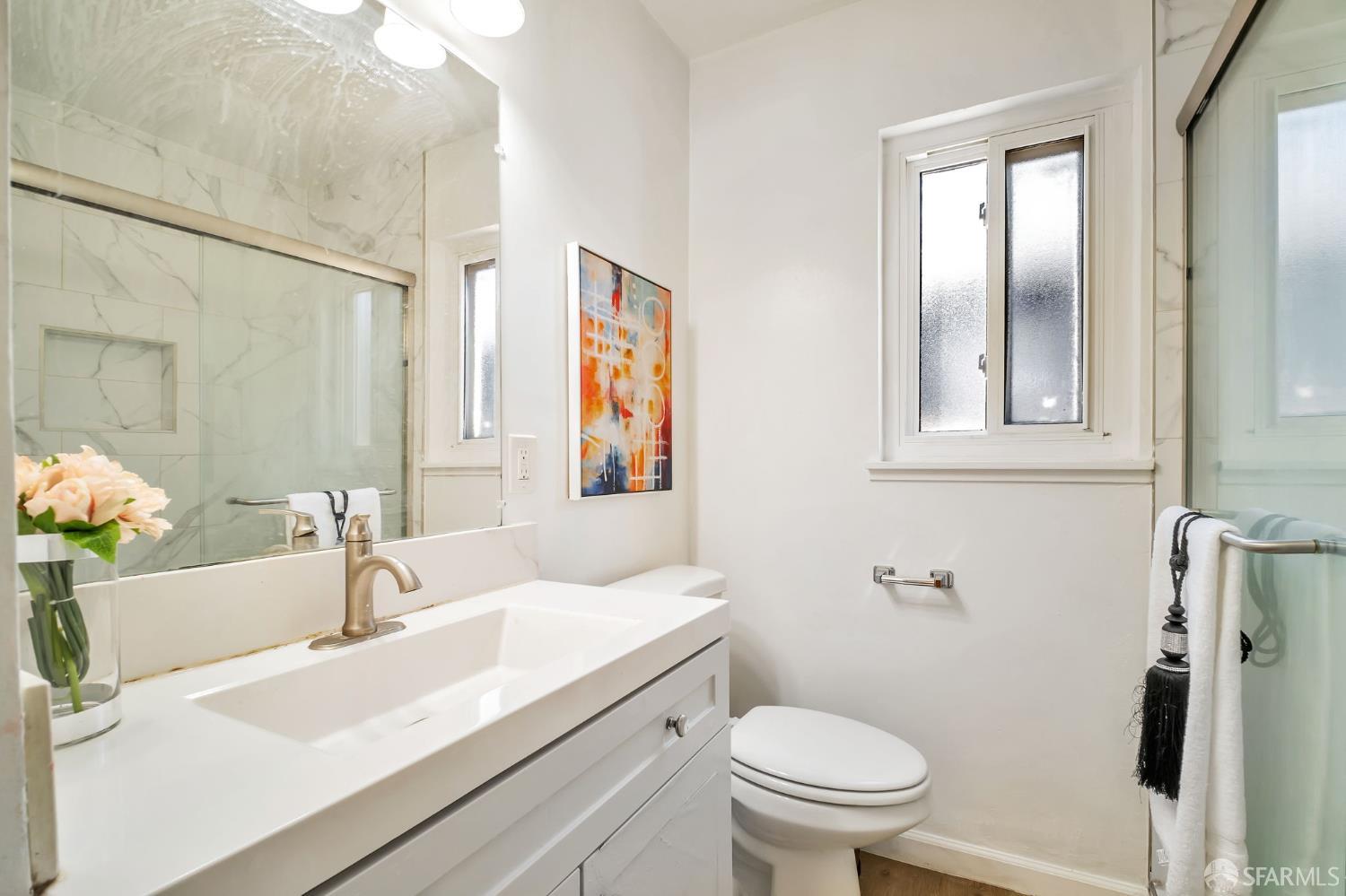 Detail Gallery Image 34 of 43 For 14828 Martell Ave, San Leandro,  CA 94578 - 5 Beds | 2 Baths