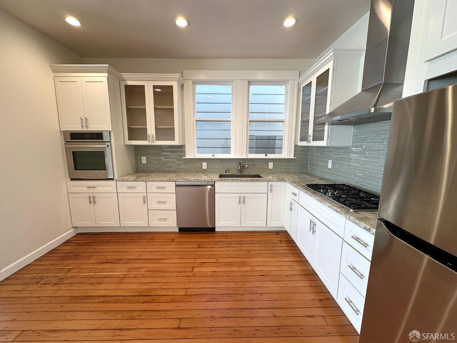 Photo #5: 426113617 Listing: Photo #5