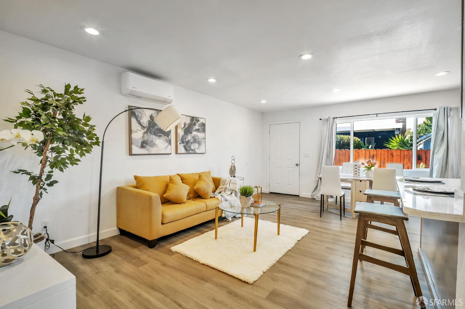 Detail Gallery Image 9 of 43 For 14828 Martell Ave, San Leandro,  CA 94578 - 5 Beds | 2 Baths