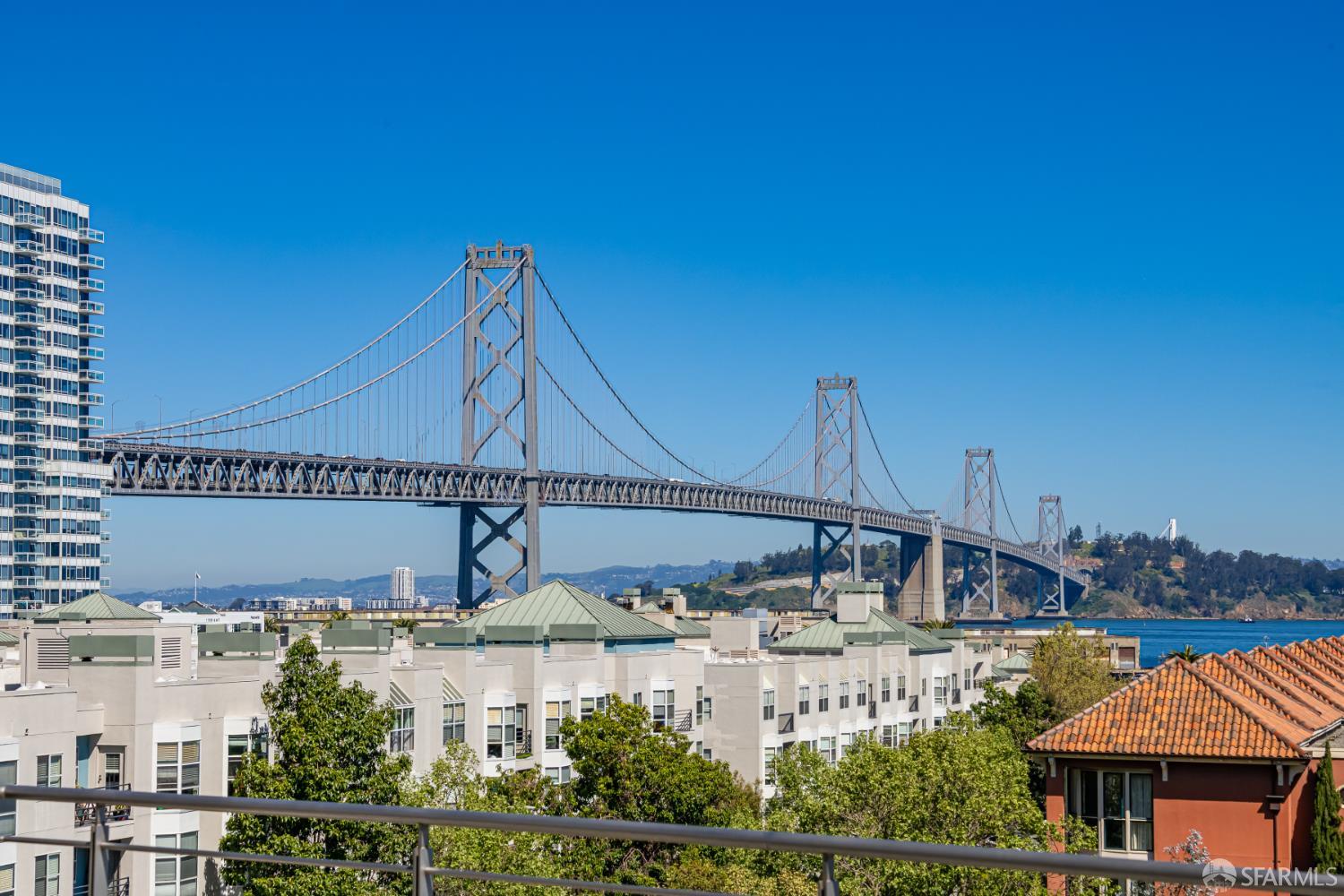 Photo #4: 426097807 Listing: Photo #4